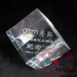 深圳水晶禮品定制服務(wù) 探索水晶內(nèi)雕、獎(jiǎng)杯制作與廠家直供